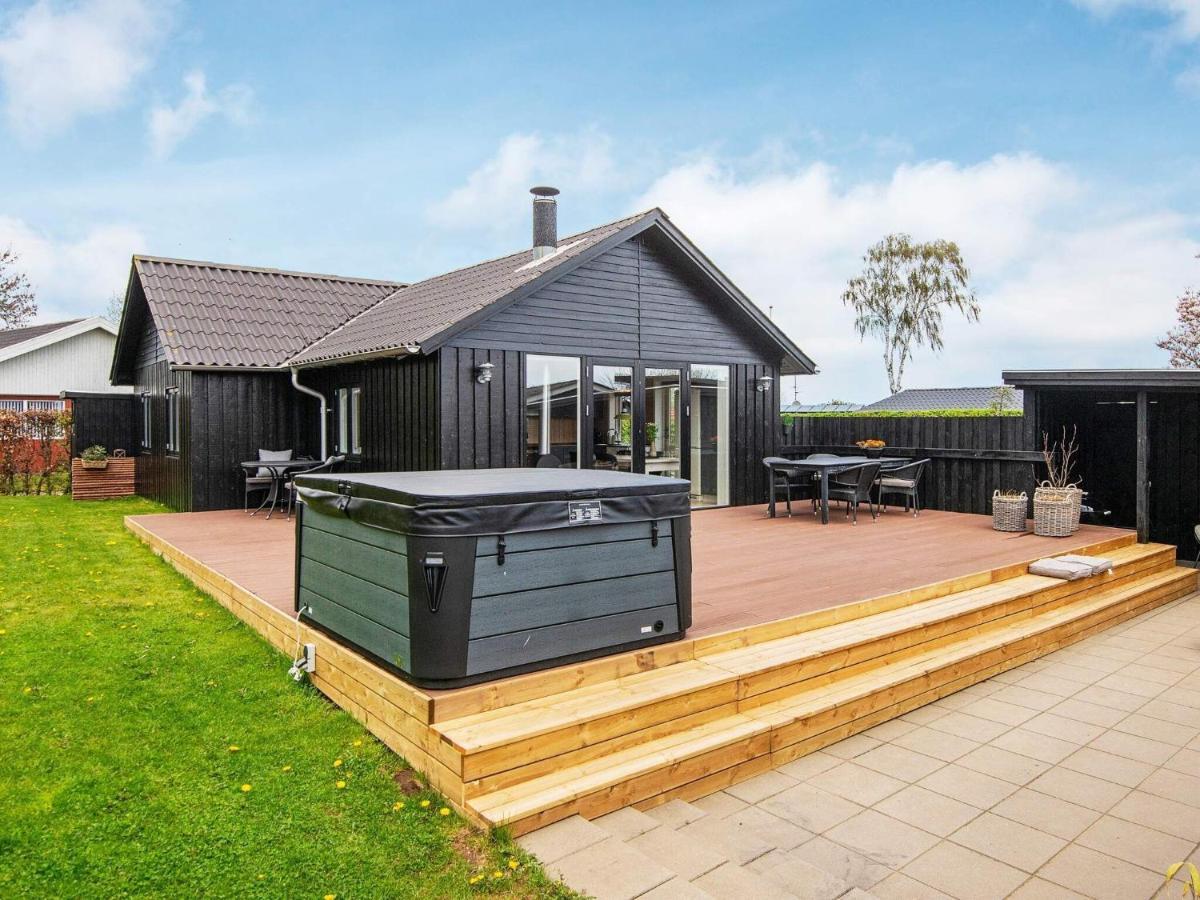 4 Person Holiday Home In Haderslev Exterior photo